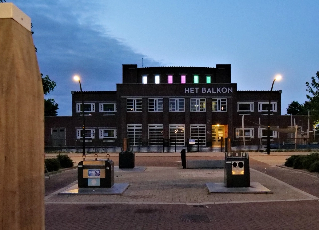 Kunstwerk van de Maand november: Lichtkunstwerk Het Balkon